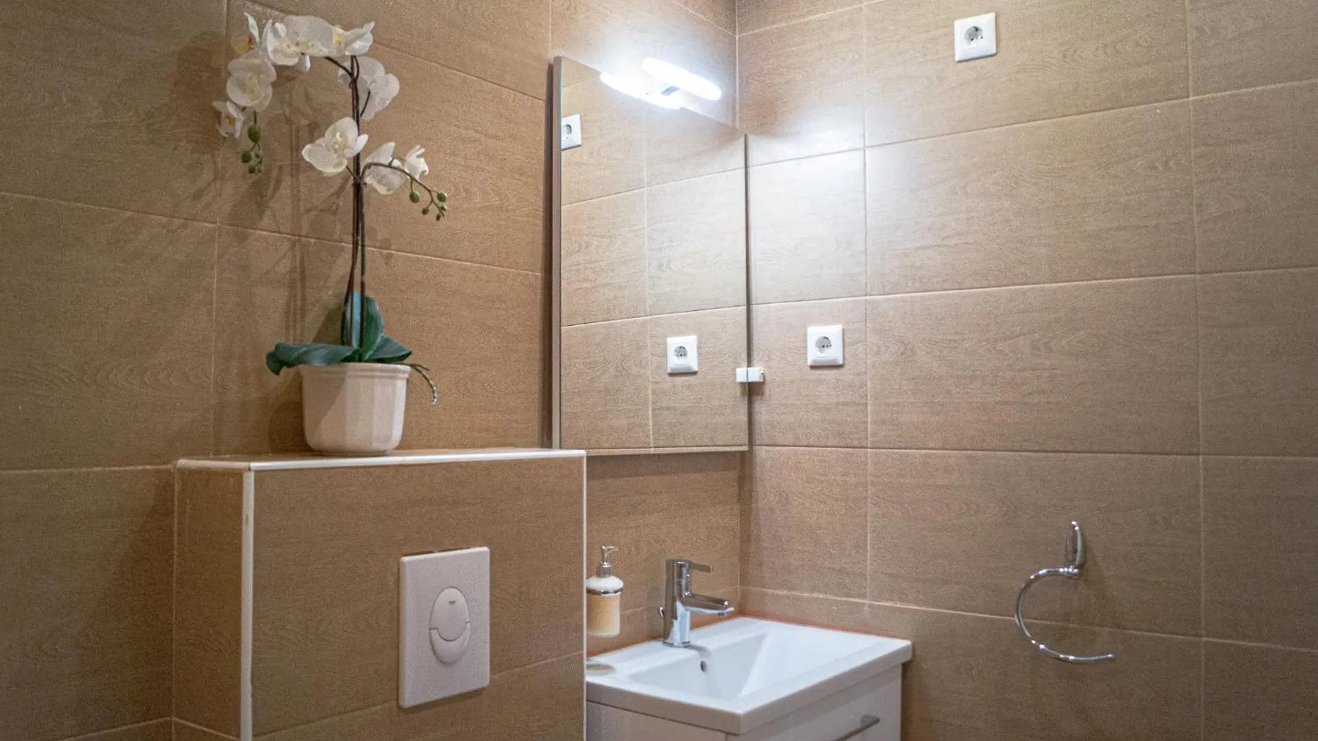 וינה 2 Spacious Apts For 6P, Only 7Min To Stadthalle
